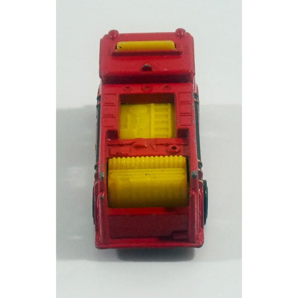 Hot Wheels Metro 122 Red / Yellow‎ 1976 Firetruck Malaysia